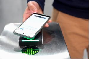 Claro Argentina implementa el control de  con la solución HID® Mobile Access