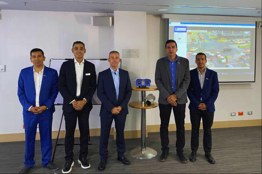 Transformando ciudades en Smart Cities mediante IA: Encuentro de Neural Labs en Bogotá, Colombia